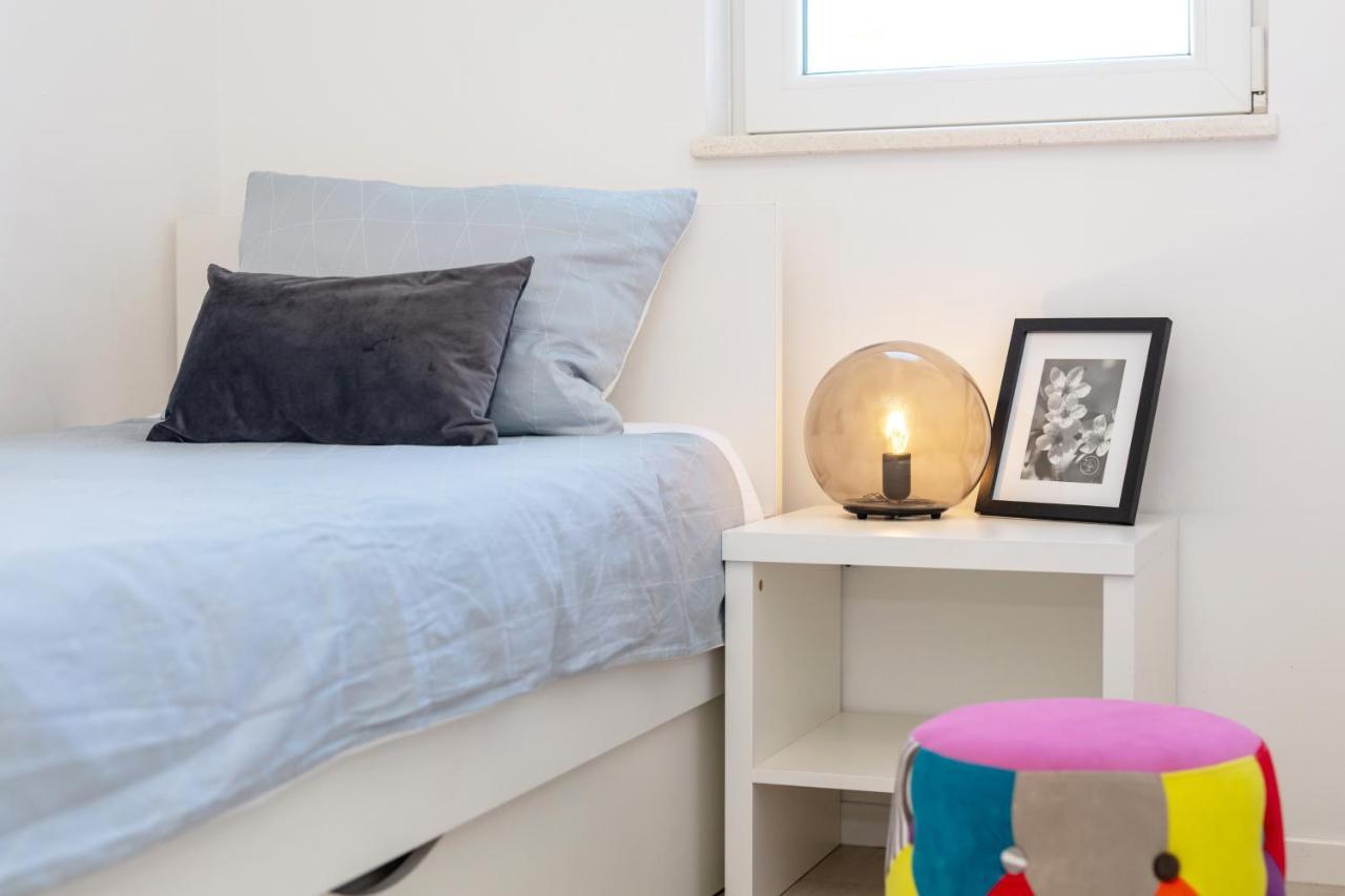Apartments Tanita โปดสตรานา ภายนอก รูปภาพ